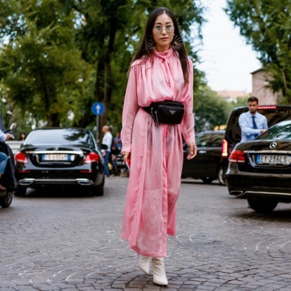 Πώς θα εντάξετε στα looks σας το πιο πολυσυζητημένο colour trend της σεζόν 