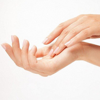 Βρήκαμε τα 9 σαπούνια χεριών που θα κρατήσουν τα χέρια σας ενυδατωμένα και μυρωδάτα