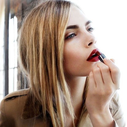 Οι 3 αποχρώσεις κραγιόν που πρέπει να φορέσετε το φθινόπωρο 