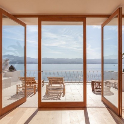 Ένα beach house στην ακτή Ajaccio της Κορσικής που θα σας βάλει σε καλοκαιρινό mood