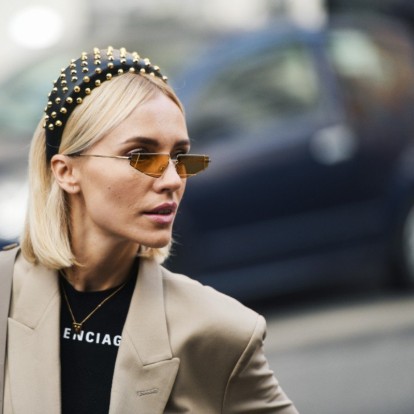 Πώς με τα πιο απλά αξεσουάρ σας θα αναβαθμίσετε τα πιο basic looks σας