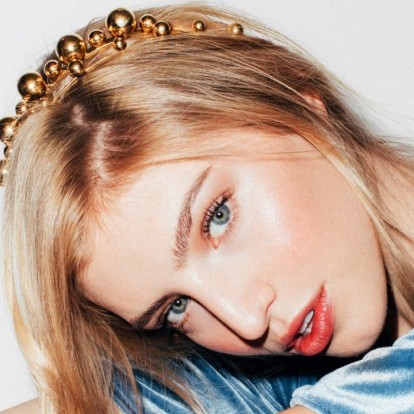 Hair Challenge: Τα messy buns που είναι ιδανικά για κάθε ημέρα της εβδομάδας