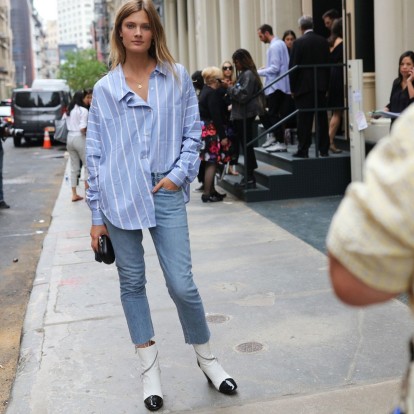 Όλες οι τάσεις στα τζιν που δεν πρέπει να λείπουν από τα καλοκαιρινά σας σύνολα 