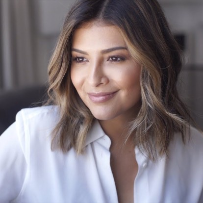 In my bathroom: Η style influencer Pam Arias μας δείχνει τη ρουτίνα περιποίησής της 
