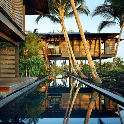Tropical Vibes: Μια ματιά σε μια ειδυλλιακή κατοικία στη Χαβάη που συνδυάζει την άγρια φύση με τη σύγχρονη αρχιτεκτονική