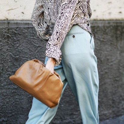 Updates: Τα trousers designs που δεν πρέπει να λείπουν αυτήν τη στιγμή από την γκαρνταρόμπα σας 