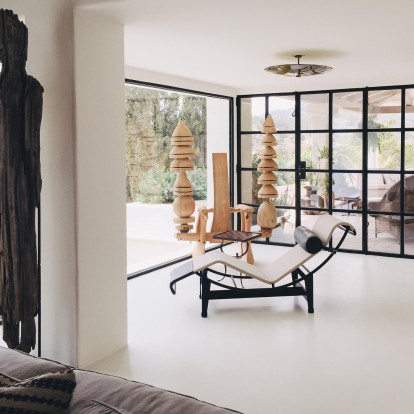 Το Es Cubells στην Ίμπιζα είναι μια αιθέρια κατοικία με boho διακόσμηση 