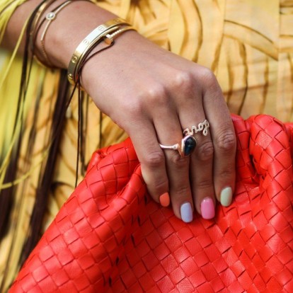 Τα nail designs για να δοκιμάσετε αυτές τις ημέρες στα νύχια σας 