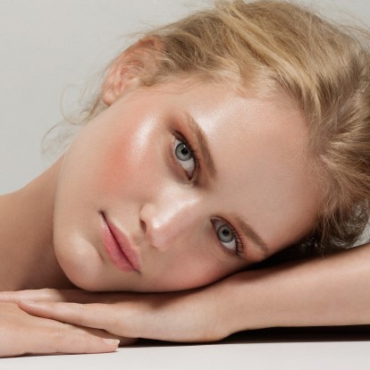 Makeup Stories: Πώς θα κάνετε το foundation σας να διαρκεί όλη μέρα