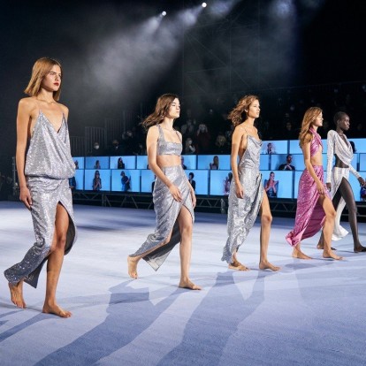Paris Fashion Week: O Olivier Rousteing έκανε για τον Balmain το πρώτο show με virtual καλεσμένους  -ανάμεσά τους η J.Lo & η Penelope Cruz