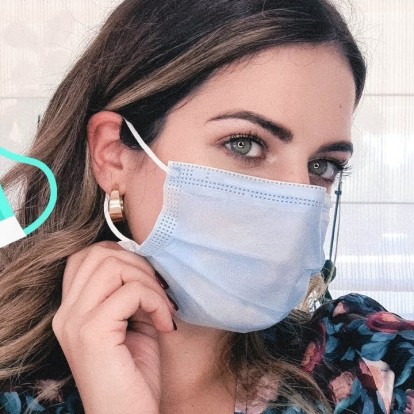 Η beauty editor Σουζάνα Κεγγίτση δείχνει πώς να περιποιηθείτε το δέρμα σας κάτω από τη μάσκα