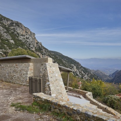 Η απίστευτη κατοικία Yoik of Taygetus με τη θέα που κόβει την ανάσα