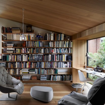 Στο σπίτι του αρχιτέκτονα John Wardle, το ξύλο είναι ο κυρίαρχος του παιχνιδιού