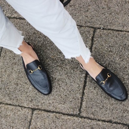 Loafers: Τα παπούτσια που θα σας βγάλουν ασπροπρόσωπες το φετινό φθινόπωρο