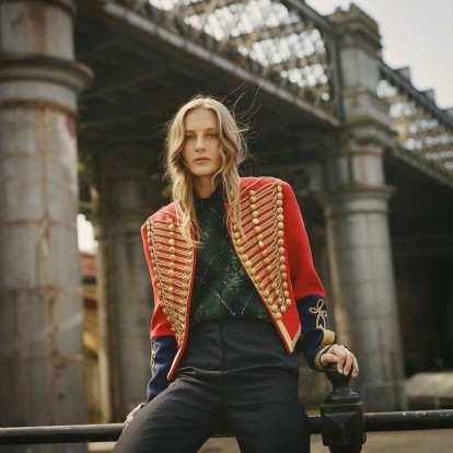 Net-a-Porter x Burberry: Μία καθαρά βρετανική capsule collection