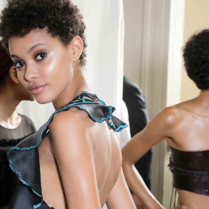 Το ιδανικό highlighter για κάθε χρώμα δέρματος 