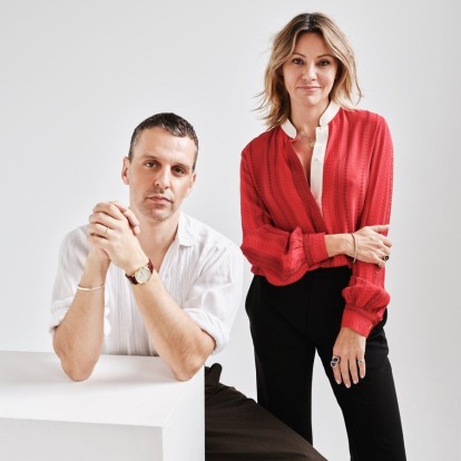 O Marios Schwab αναλαμβάνει ως νέος creative director του Zeus + Δione 