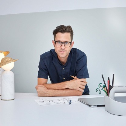 O ταλαντούχος δημιουργός του Studio Aristotelis Barakos μάς συστήνεται μέσα από τους πειραματισμούς του με το design