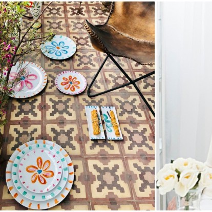 Το σερβίτσιο "Daisies" είναι η πρώτη art de la table δημιουργία των Α&Α Δάνου 