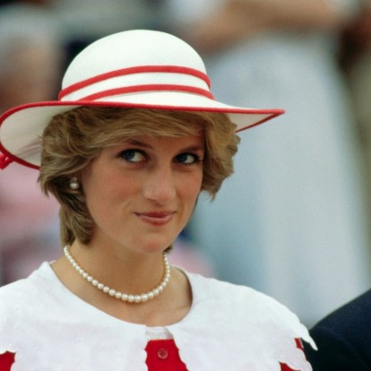 Αυτά είναι τα must-haves της πριγκίπισσας Diana για ένα καλοκαίρι με στιλ