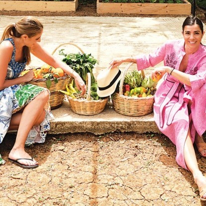 H Αγάπη και η Κωστάντζα Σμπώκου μάς υποδέχονται στο eco-friendly πολυτελές resort τους, Cretan Malia Park, στην Κρήτη