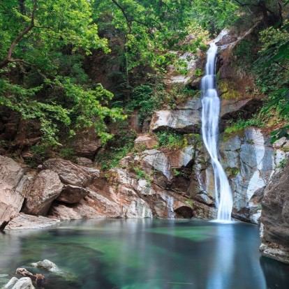 Nature lovers: Οι πιο ονειρικοί καταρράκτες της Ελλάδας που πρέπει να βρίσκονται στην travel list σας 