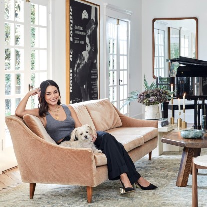 Το νέο σπίτι της ηθοποιού Vanessa Hudgens στο L.A. έχει μια worth-telling ιστορία 