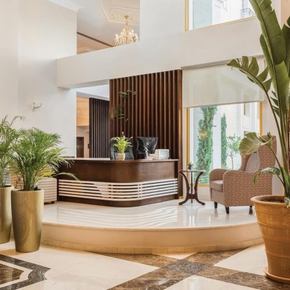 Δείτε πώς πήρε ζωή το lobby ενός διαχρονικού ξενοδοχείου στη Θεσσαλονίκη 