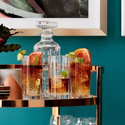 Night in: 5 tips διακόσμησης του home bar σας 