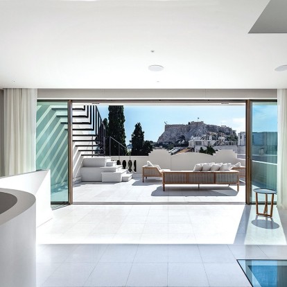 Μια κατοικία στην Αθήνα με θέα τον Ιερό Βράχο της Ακρόπολης 