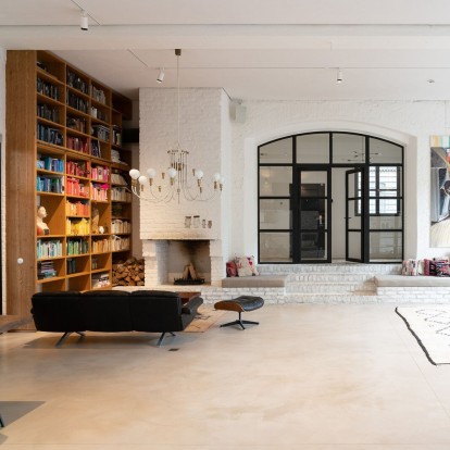 Ένα μοντέρνο industrial loft στο Βερολίνο ξεχωρίζει για τον ultra cozy χαρακτήρα του