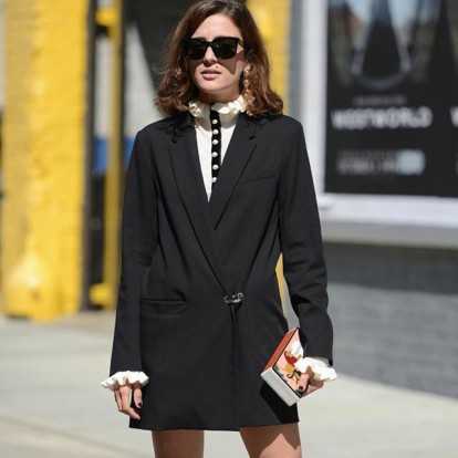 Να γιατί πρέπει να τολμήσετε το blazer-dress 