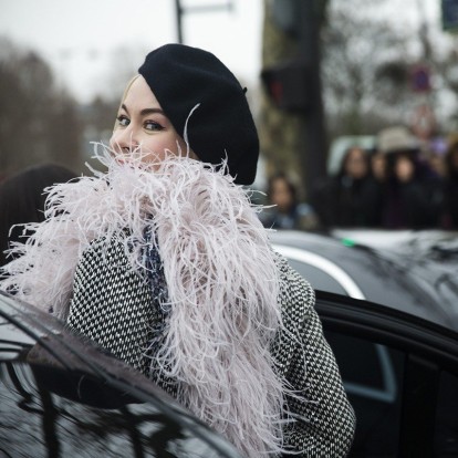 Αντιμετωπίστε το κρύο με ζεστά και stylish αξεσουάρ 