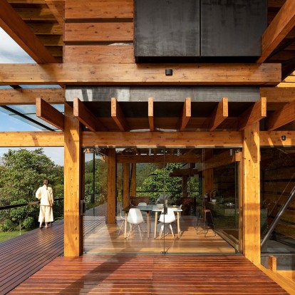 Πώς ένα forest house μετατρέπεται στο απόλυτο ησυχαστήριο