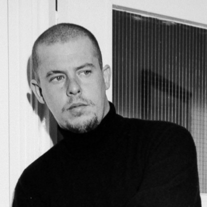 Meet the designer: Η ιστορία του Alexander McQueen