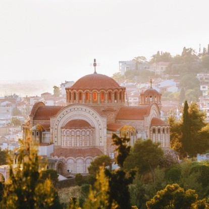 Πάσχα στη Θεσσαλονίκη: Οι εκκλησίες της πόλης με την πιο κατανυκτική ατμόσφαιρα
