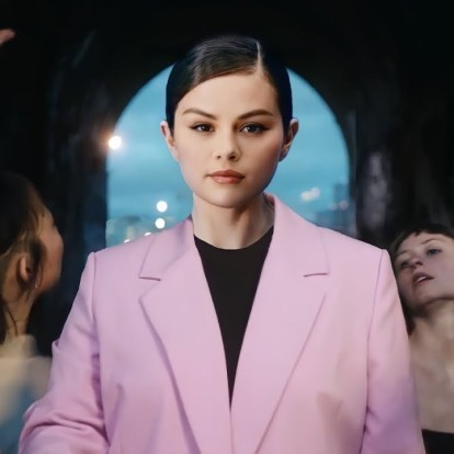 Selena Gomez x Ava Max: Η νέα hot μουσική συνεργασία που έχουμε στο repeat