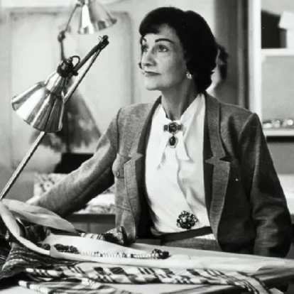 Gabrielle Coco Chanel: Η νέα έκθεση της διαχρονικά κομψής couturière φτάνει στο Λονδίνο