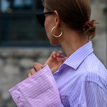 Striped shirts: Η fashion-approved τάση για τους καλοκαιρινούς μήνες