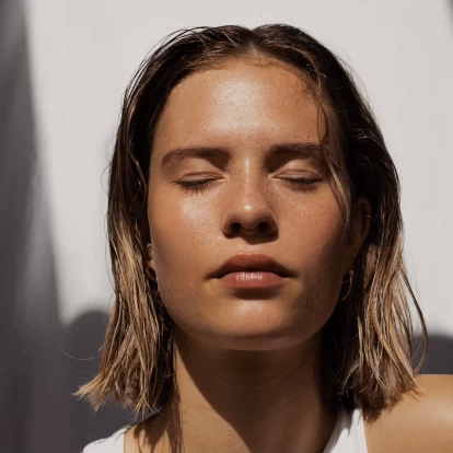 Sweat-proof: Αυτές είναι οι αλλαγές που θα κάνουν το μακιγιάζ να κρατήσει όλη μέρα 
