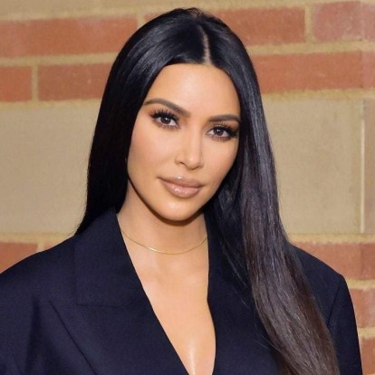 Η Kim Kardashian απαντά στις πιο viral beauty ερωτήσεις