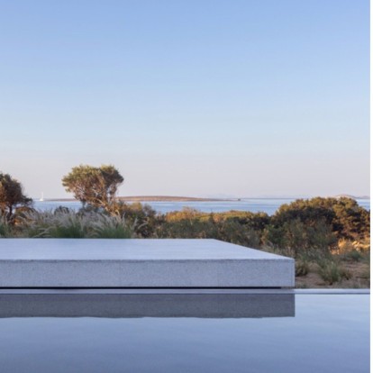 Defining Beauty: Περιηγηθείτε σε μία σύγχρονη κατοικία στην Πάρο που «αγγίζει το όνειρο»