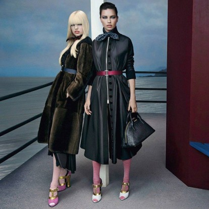 Tα πιο εντυπωσιακά cocktail coats για τις βραδινές σας εμφανίσεις 