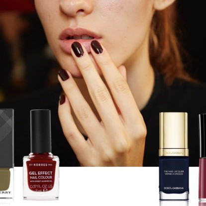 10 σκούρα βερνίκια νυχιών για glam εμφανίσεις τις γιορτές