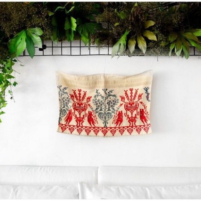 Η νέα έκθεση με κρητικά υφαντά της Αγάπης Σμπώκου (1914-2007) είναι κάτι που δεν πρέπει να χάσετε