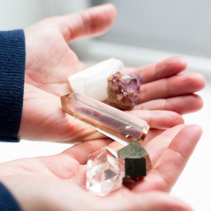 Crystal healing: Γνωρίζετε τις προστατευτικές ιδιότητες των πολύτιμων λίθων; 