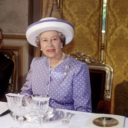 Queen Elizabeth's dining rules: Οι 5 διατροφικές της συνήθειες που μας ενέπνευσαν 