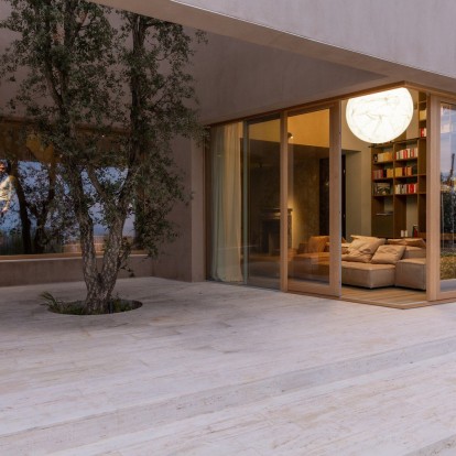 H αριστουργηματική Villa del Ciliegio στην Ιταλία συνδυάζει την παράδοση με την καινοτομία